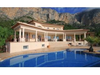5 Bedroom Villa in Javea