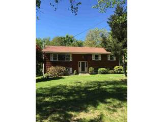 3 bedroom Residence For Sale: Pawling..