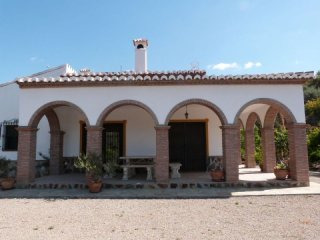 3 bedroom, 2 bathroom Finca/Country..