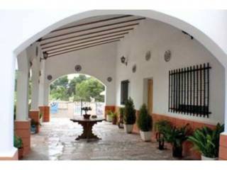 3 bed Villa With Pool in Ontinyent