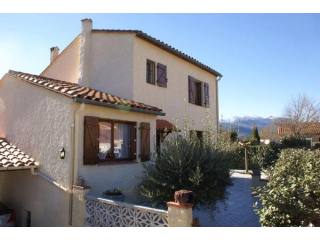 4 Bedroom Villa With Swimming Pool On..