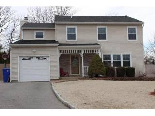 4 bedroom Flat For Sale: 754 Americana..