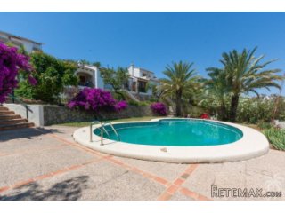 Beautiful Townhouse for sale on two levels overlooking the..