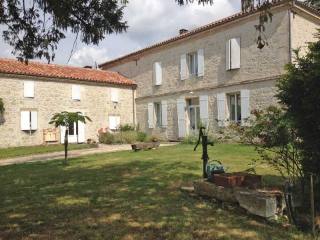 Handsome Rural Ensemble In 10 Acres, Nr..