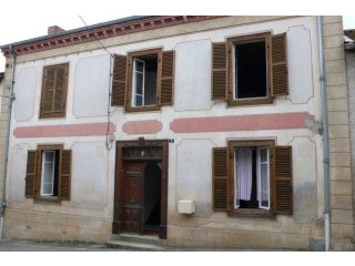 Charming Village House Near Amenities