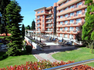 Spacious studio apartment for sale in..