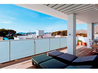 Lovely large second line penthouse in the Hotel Illa d'Or..