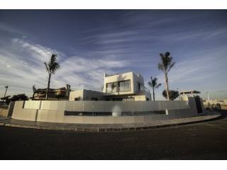 MAGNIFICENT MODERN DETACHED VILLA