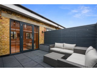 Property - London - For Sale