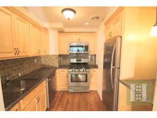 3 bedroom Apartment For Sale: 3701..