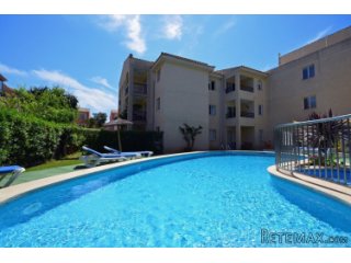 Ideal for holiday rentals. 1st floor apartment in Pinared...