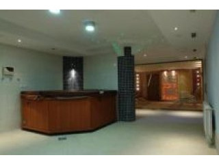 1 BED furnished apartment with amazing..