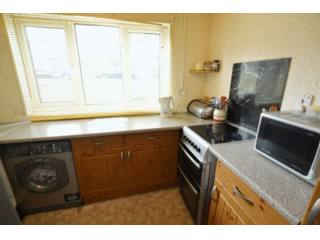 2 Bed Flat/Apartment To Let in..