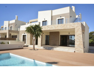 3 Bedrooms - Villa - Alicante - For Sale