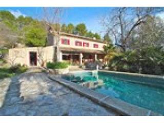 4 Bedrooms - Finca - For Sale