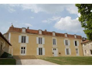 7 bedroom Manor House For Sale: 16190..
