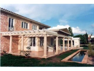 Villa in Puerto Pollensa, mediterranean style. Plot 1150m2..