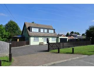 Curramarrow, West Kingsdown £520,000