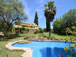 4 Bedroom Villa For Sale Situated In..