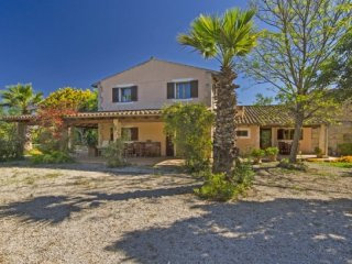 Traditional Country House With Pool In..
