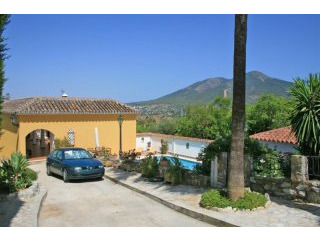 4 bedroom Finca