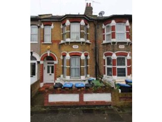 2 bedroom, Flat house for sale