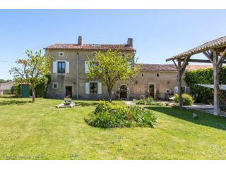 Beautiful House Renovated With Taste..