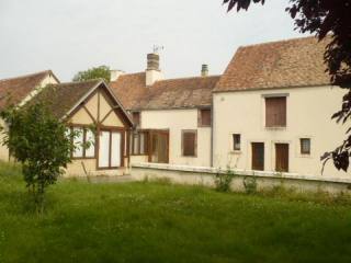 Farm with 14052m2 of Land and..