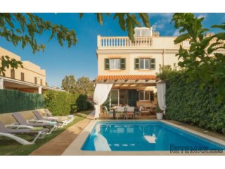 Lovely semi-detached villa with private swimming pool and..