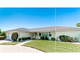 3 bedroom House For Sale: 541 Golf..