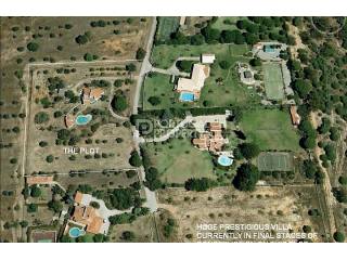 Private plot of land for development