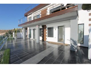 This recently renovated villa is a real opportunity. You..