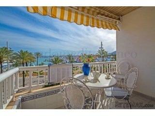 Fantastic seafront property in Puerto de Alcudia. 5-Storey..