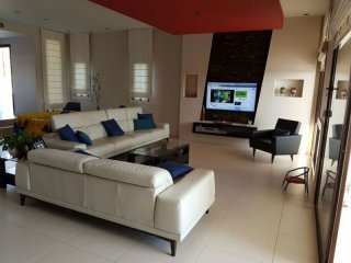 4 Bedroom Villa for SALE in Pyrgos area
