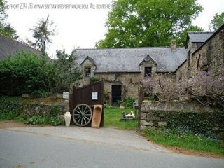 Charming character property, land +..