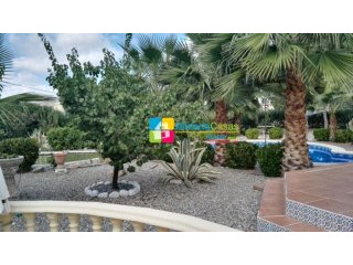 Villa For Sale In Albanchez