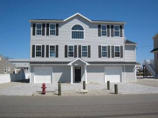 5 bedroom Flat For Sale: 119 Marine..