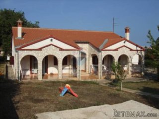 Prizemnica 5 km od Rovinja