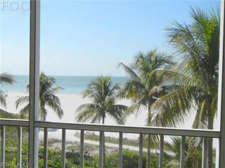 1 bedroom Condominium For Sale: Fort..