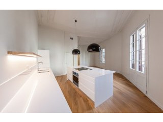 Plaza Cataluna luxurious apartment for..