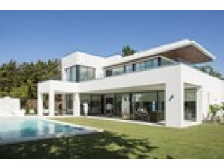 4 Bedrooms - Villa - Malaga - For Sale