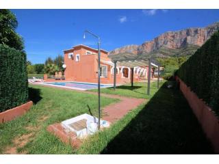 6 Bedroom Villa in Javea