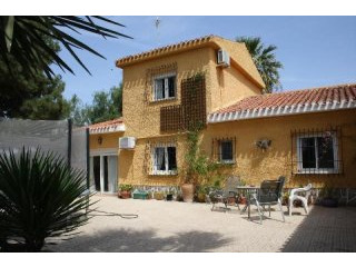 La Finca, Pozo Estrecho
