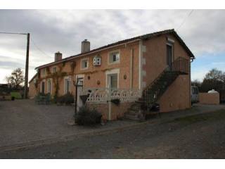 Vasles / Deux-Sevres - 3 bed house..