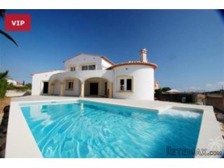 Beautiful, luxurious villa in Els Poblets just 600 meters..