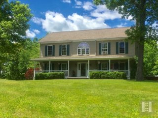 4 bedroom House For Sale: 123..