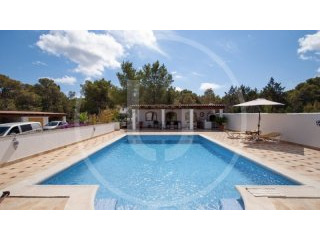 Es Figueral - gated land with villa