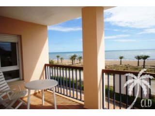 This sea view apartment is located on one of the best spots..