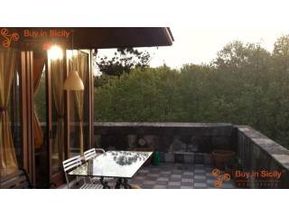 3 bedroom Apartment For Sale: Via..