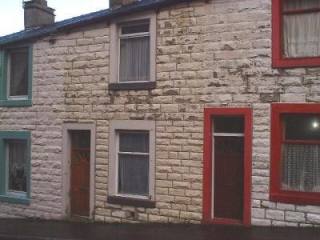 2 bedroom Terraced House to rent in..